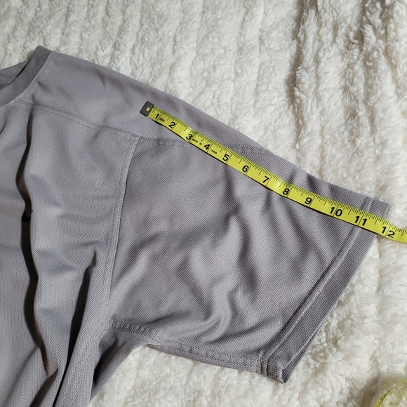 Men's Nike Jersey Size XXL Gray Short-sleeved  Pullover T-Shirt Dri-Fit - Picture 14 of 14